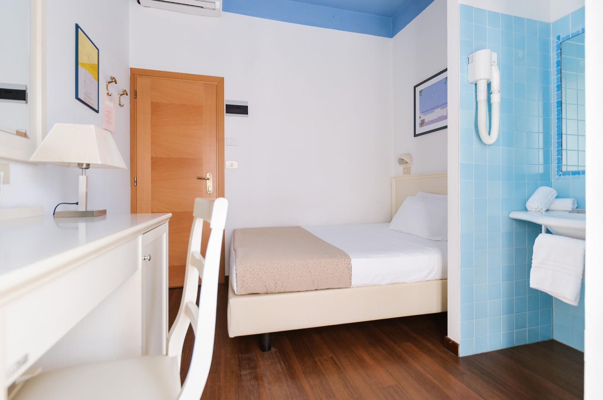 Hotel Fra I Pini Rimini Bagian luar foto