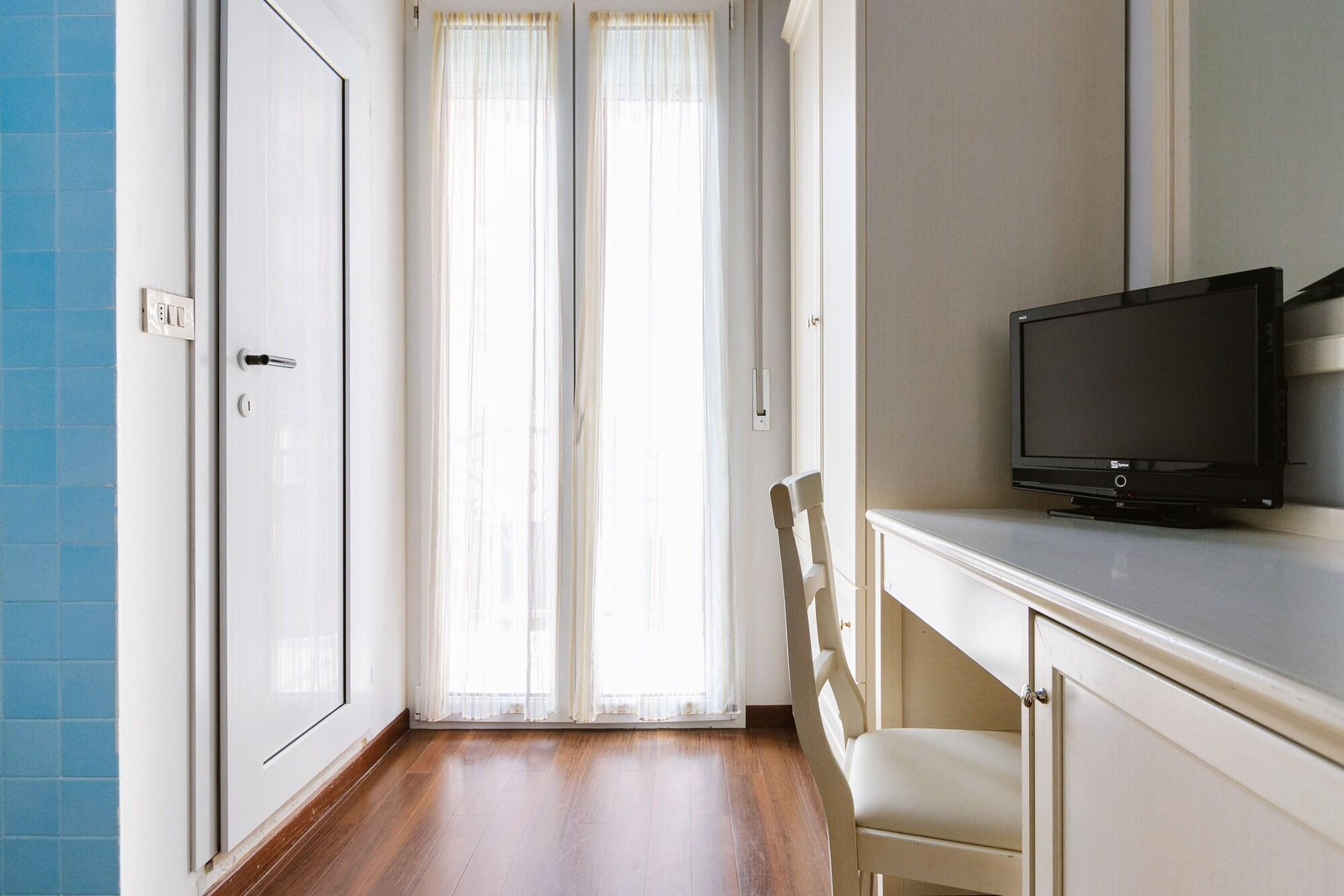 Hotel Fra I Pini Rimini Bagian luar foto
